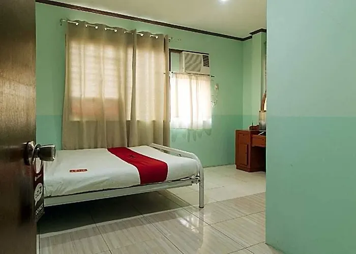 Reddoorz @ Maanyag House Hotel