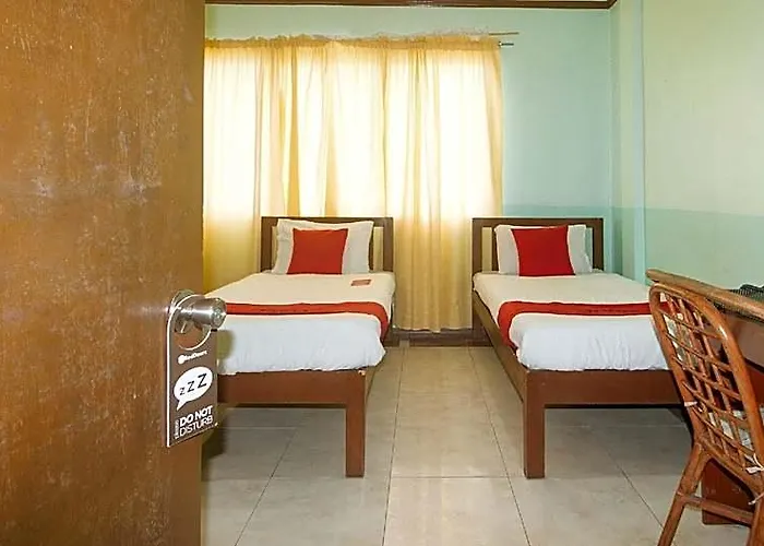 Reddoorz @ Maanyag House Hotel